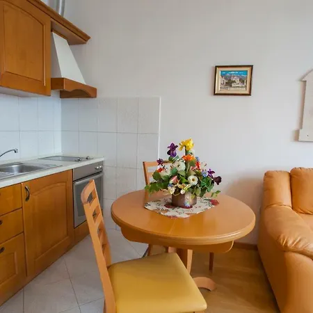 Vlado Apartment *