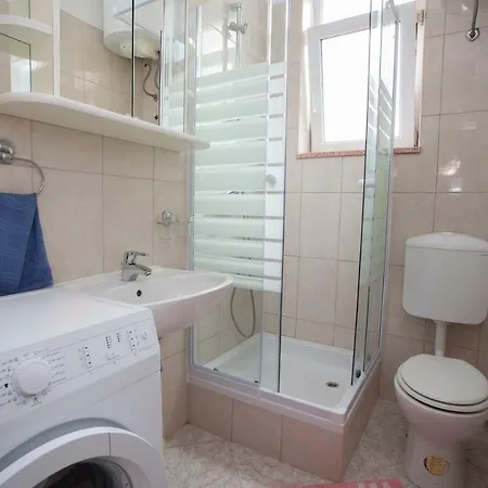 Vlado Apartment *